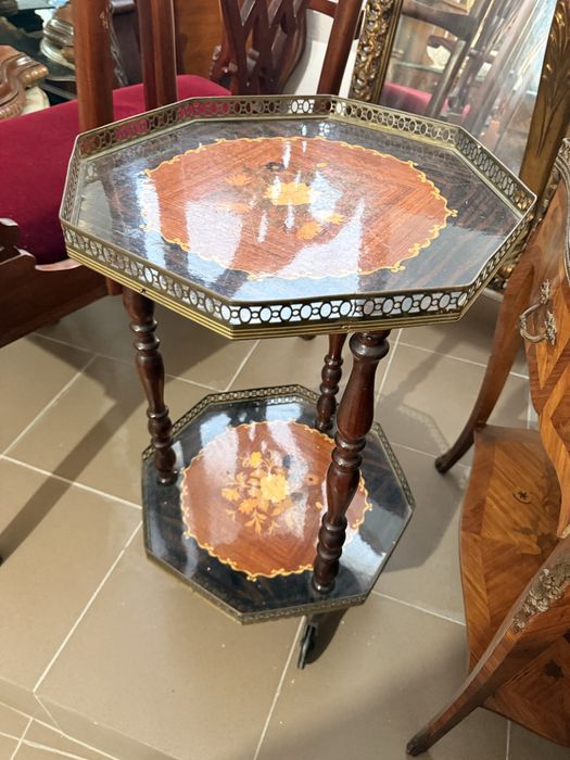 Masuta Cafea cu Roti Intarsii