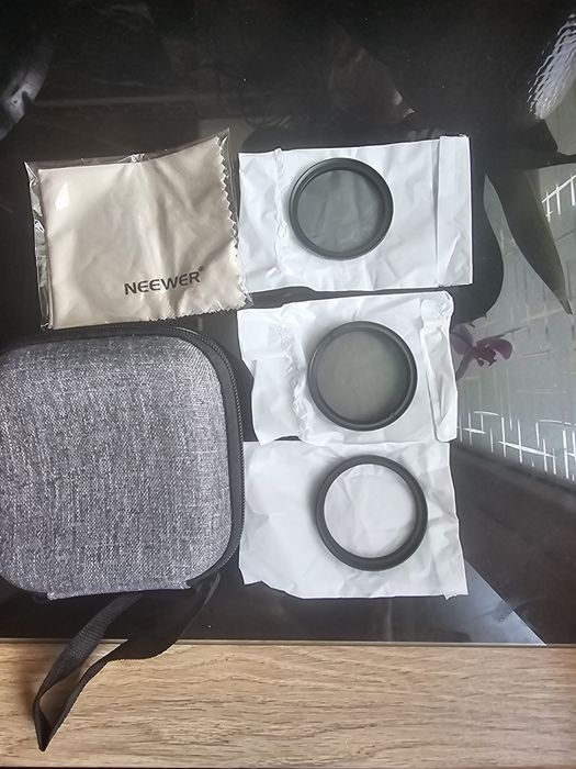 Kit Filtre Foto Neewer 43mm (UV + CPL + ND4 + Lavetă) – Noi, la cutie