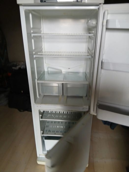 Muzlatgich sotiladi xolati yaxshi