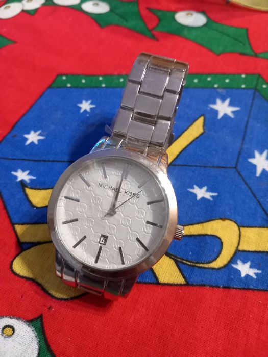 Чисто нов дамски часовник МК