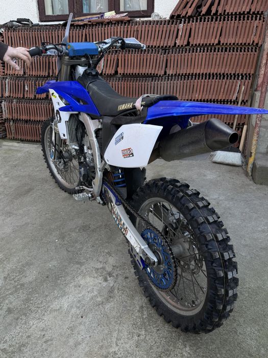 Vand yamaha yz 250f 2011 cu motorul blocat