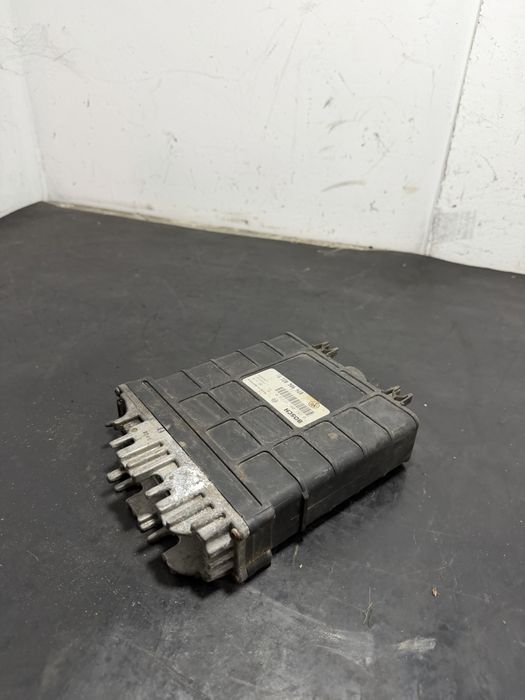 Calculator ecu motor Volkswagen Vw transporter T4 caravelle 2.5 TDI 074906021F