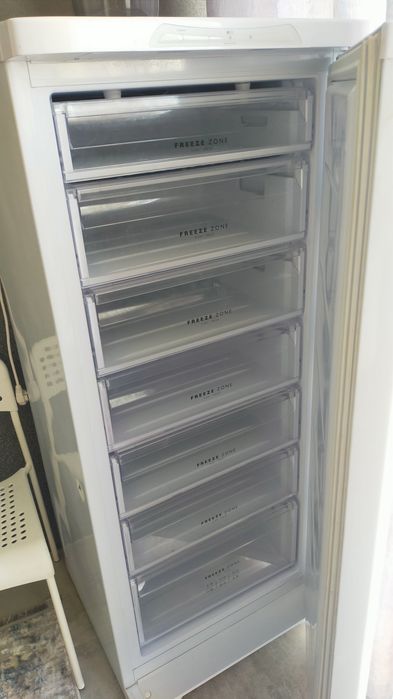 Морозильная камера Бирюса