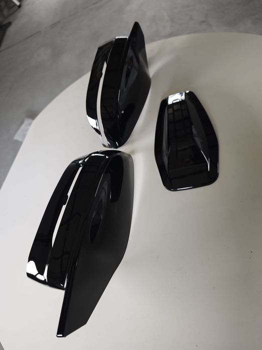 Capace oglinzi stil Batman și  capac antena BMW seria 4 2020-2024