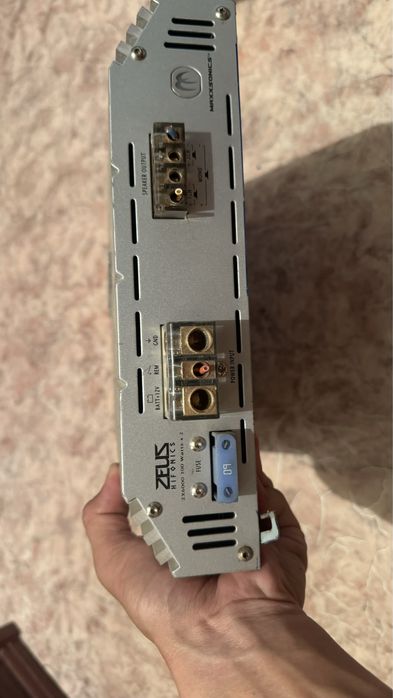 Усилитель и колонки