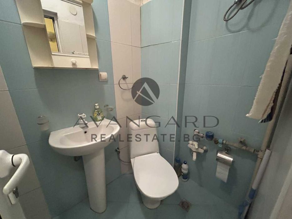 Продава се Двустаен апартамент в Пловдив, Център - 56 кв.м за 2095 €/кв.м - Снимка #4