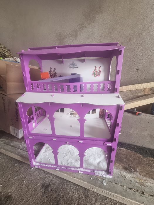 Домик для кукол 3 этажа