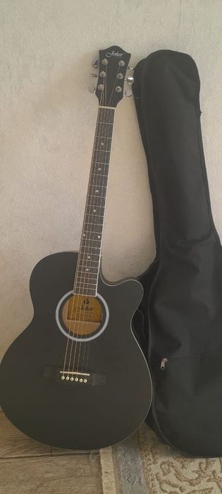 Продам гитару в отличном состоянии