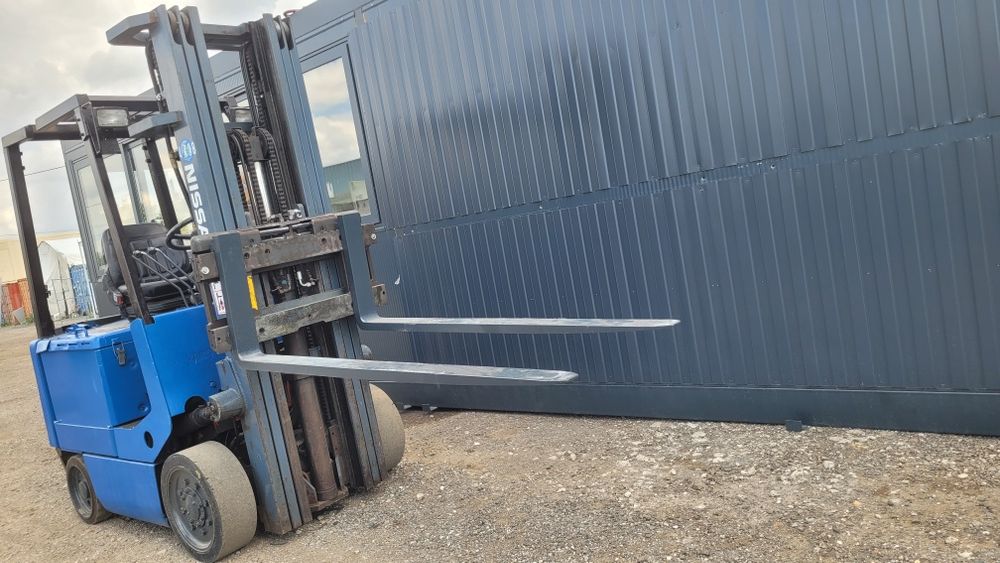 stivuitor electric 2.5 tone 5.5 m inaltime ridicare electrostivuitor nissan