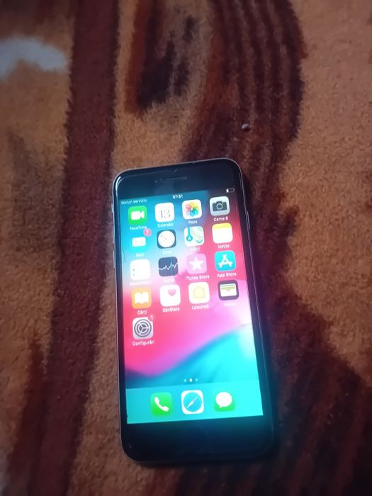 Vând iphone 6 in stare perfecta de funcționare  baterie schimbata