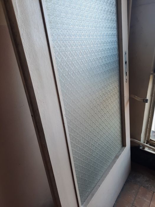 Крило на врата от хол.