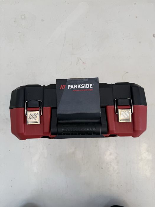 Cutie valiza geanta pistol masina insurubat impact 20V Parkside neagra 600 Nm Performance