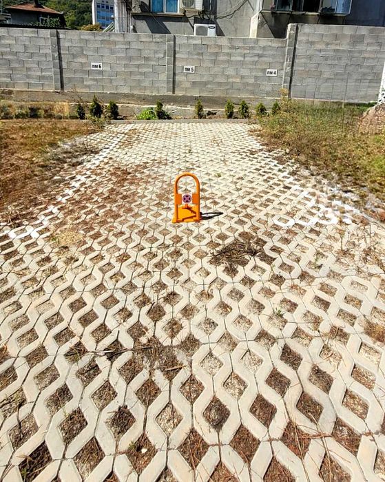 Дава се под наем Гараж / Паркомясто в Шумен, Добруджански - 20 кв.м за 35.7 € - Снимка #1