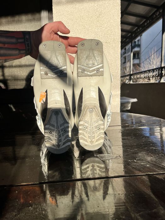 Обувки за ски Саломон 26/26.5отлично състояние