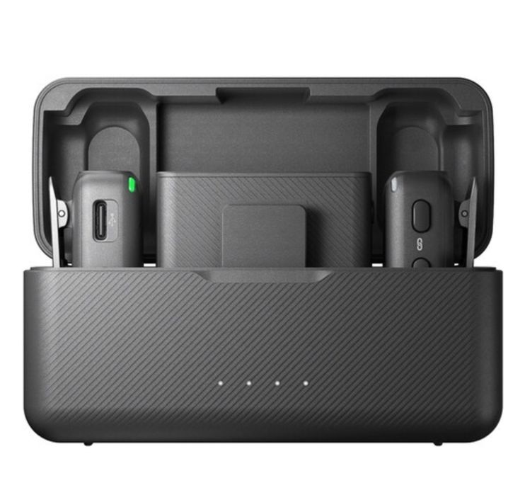 Микрофон DJI Mic (2TX + 1RX + Charging Case) черный