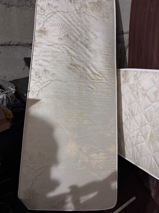 Продам матрасы на односпальную кровать