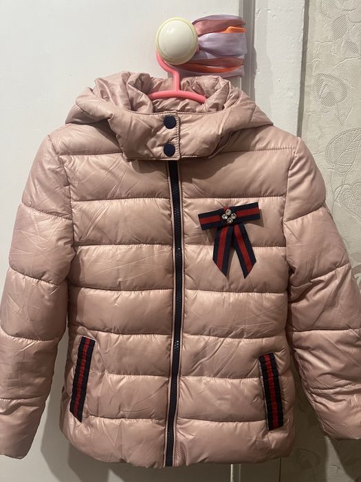 Демисезонная куртка на девочку