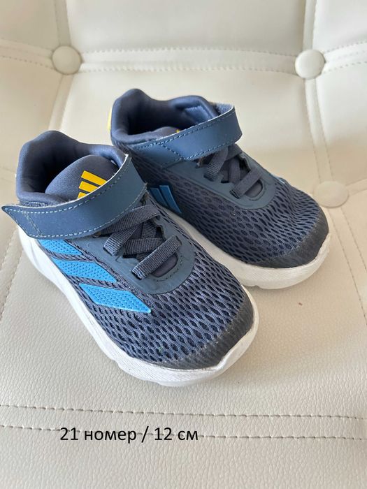 Маратонки 17, 19, 21, 22, 28, 29.5, 32, 35.5 номера