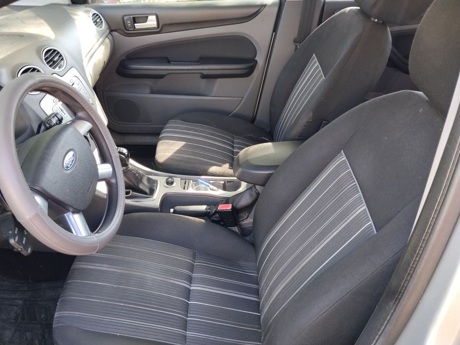 FORD Focus 2010 — imagine 3