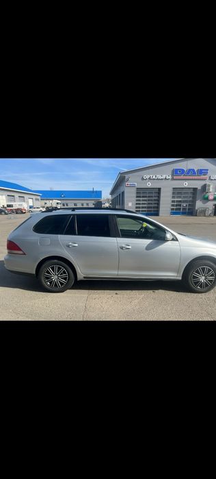 Продам машину гольф 5-й универсал (Variant)