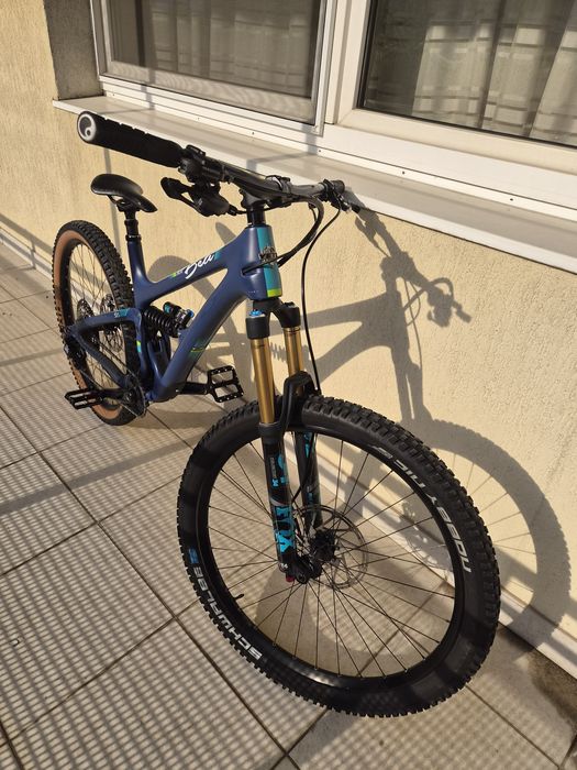 Yeti SB5 TURQ Series, carbon, mărime M