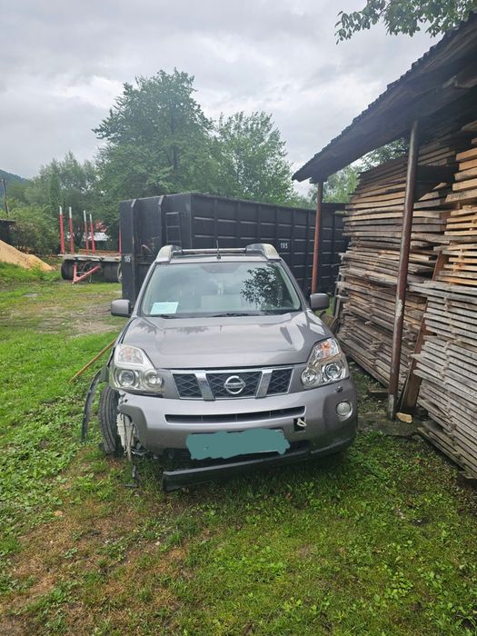 Nissan x trail avariat