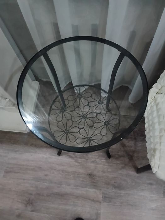 Продам кофейный столик Икея в черном цвете