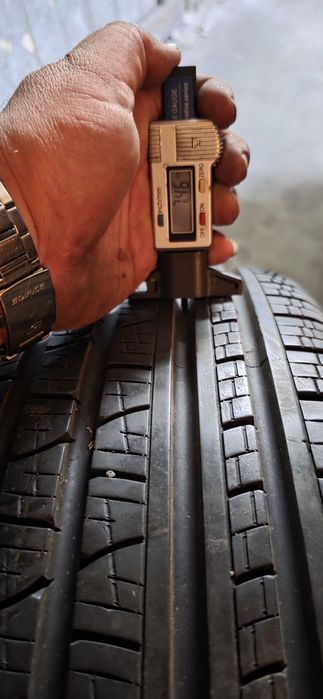 Гуми 215/65/17 - 1бр  - 125лв