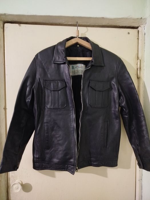 Продам кожаные куртки.