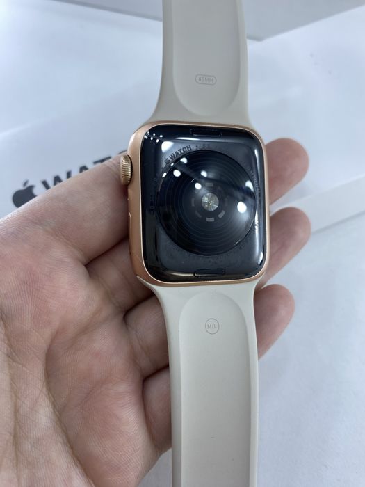 Умные часы Apple Watch SE 44mm