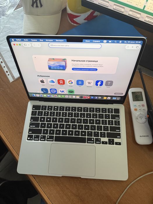 Macbook air m4 silver 16/256