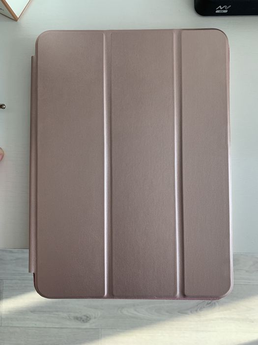 Продам чехол iPad Pro 11