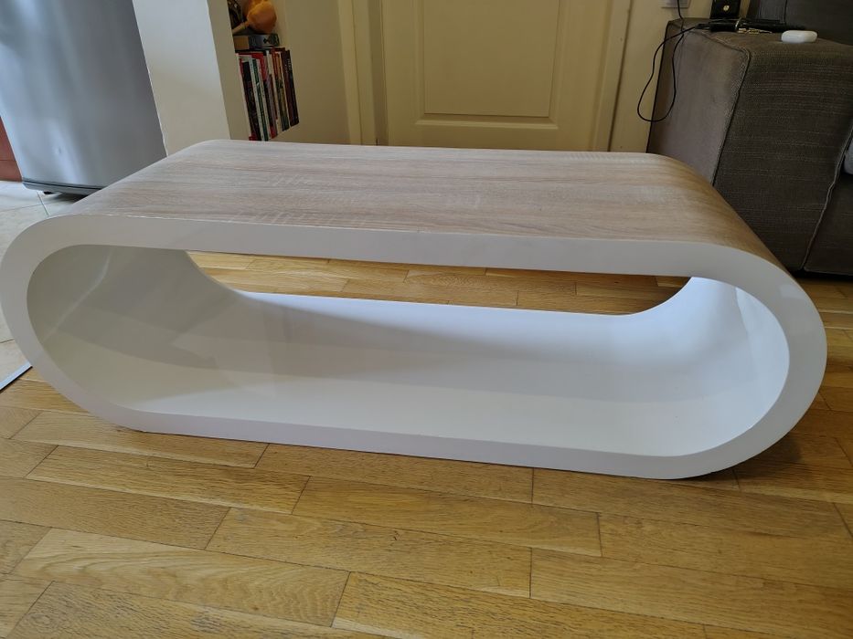 Шкаф , маса за хол