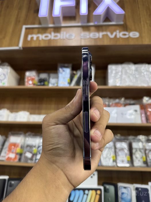 Iphone 14 pro purple