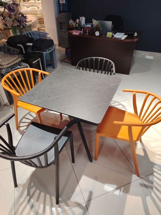 Plastmassa stol stullar optom narxda