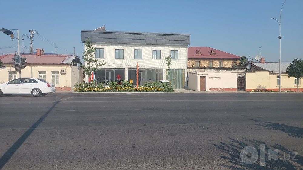Магазин ижарага берилади 140м2  ремонт яхши.