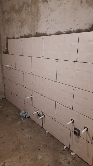 Meseriași constructori .instalații sanitare