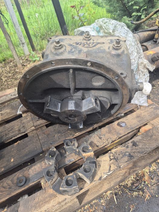 Pompa excavator crepator lemne linde