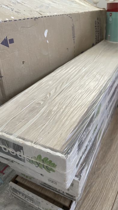 Продам новый паркет 33 класса 8мм