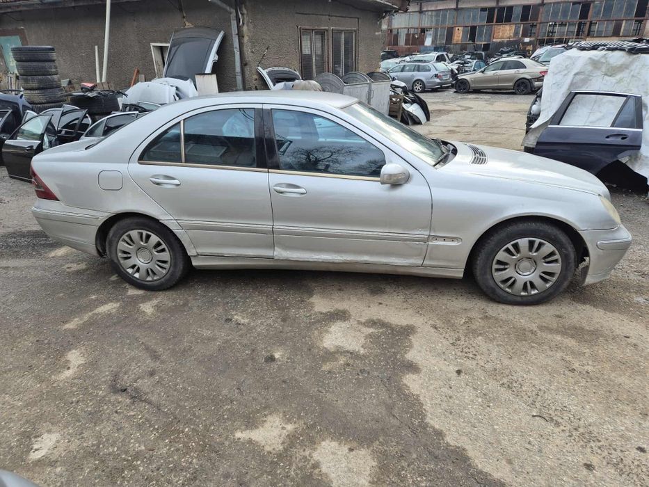 Mercedes W203 C220CDI 143кс 611 седан автоматик ЧАСТИ!