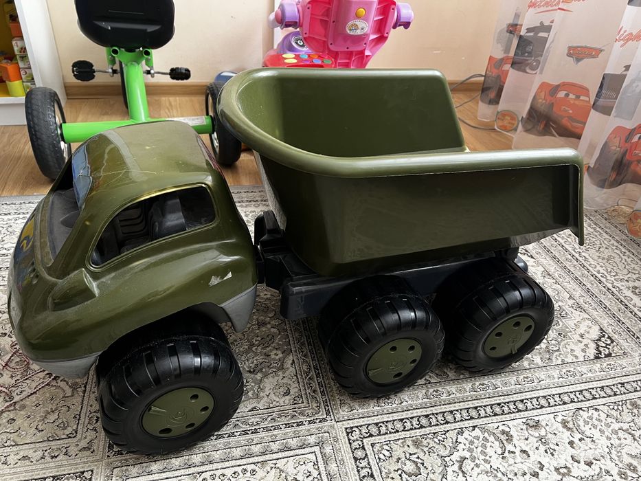 Продам машинку