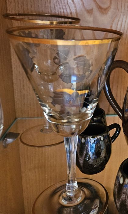 Комплект от 2 чаши и кана