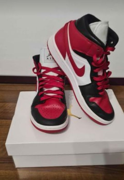 Pantofi sport Nike Air Jordan 1 Mid