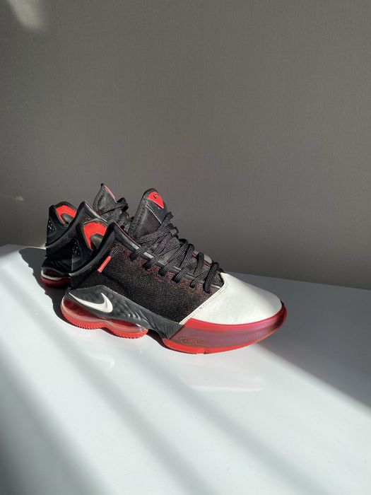 Кроссовки nike lebron 19 low