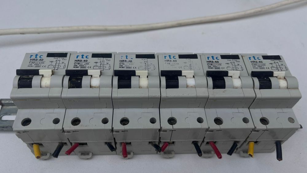 Продается автомат в отлич сост срочно