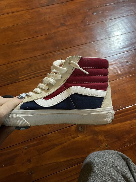 vand vans alb cu rosu si albastru marimea 37