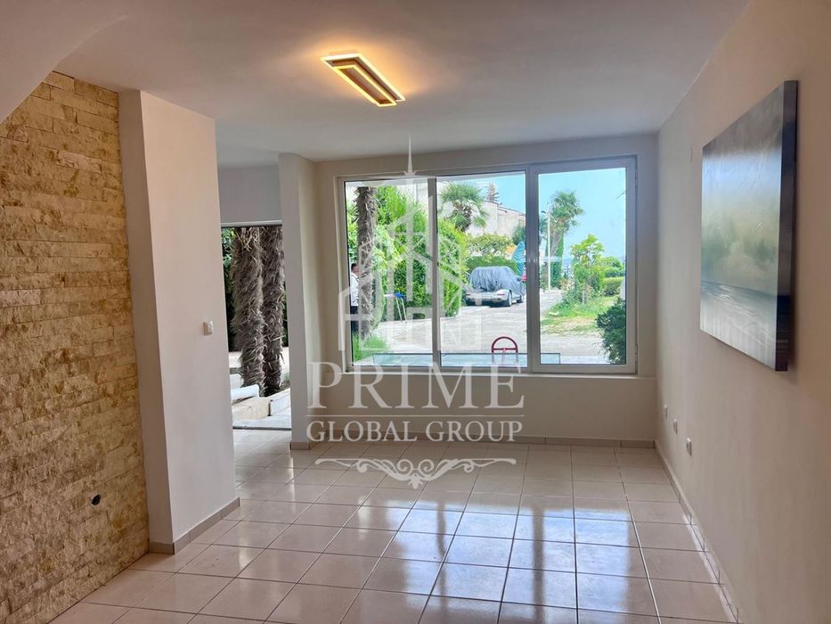 Мезонет в Бургас, област-с.Равда първа линия море