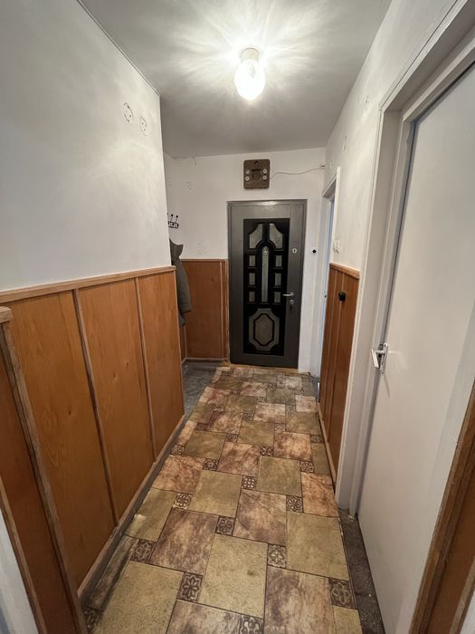 Vând apartament cu 2 camere, et. 1, cartier Mulatău