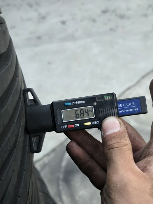 2 Броя 235/55/18 Uniroyal 6,8mm