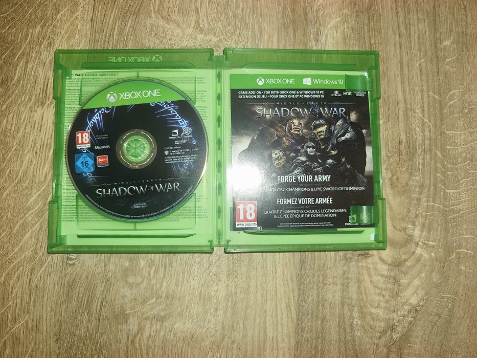 Vând urgent Cd Xbox one detalii in descriere